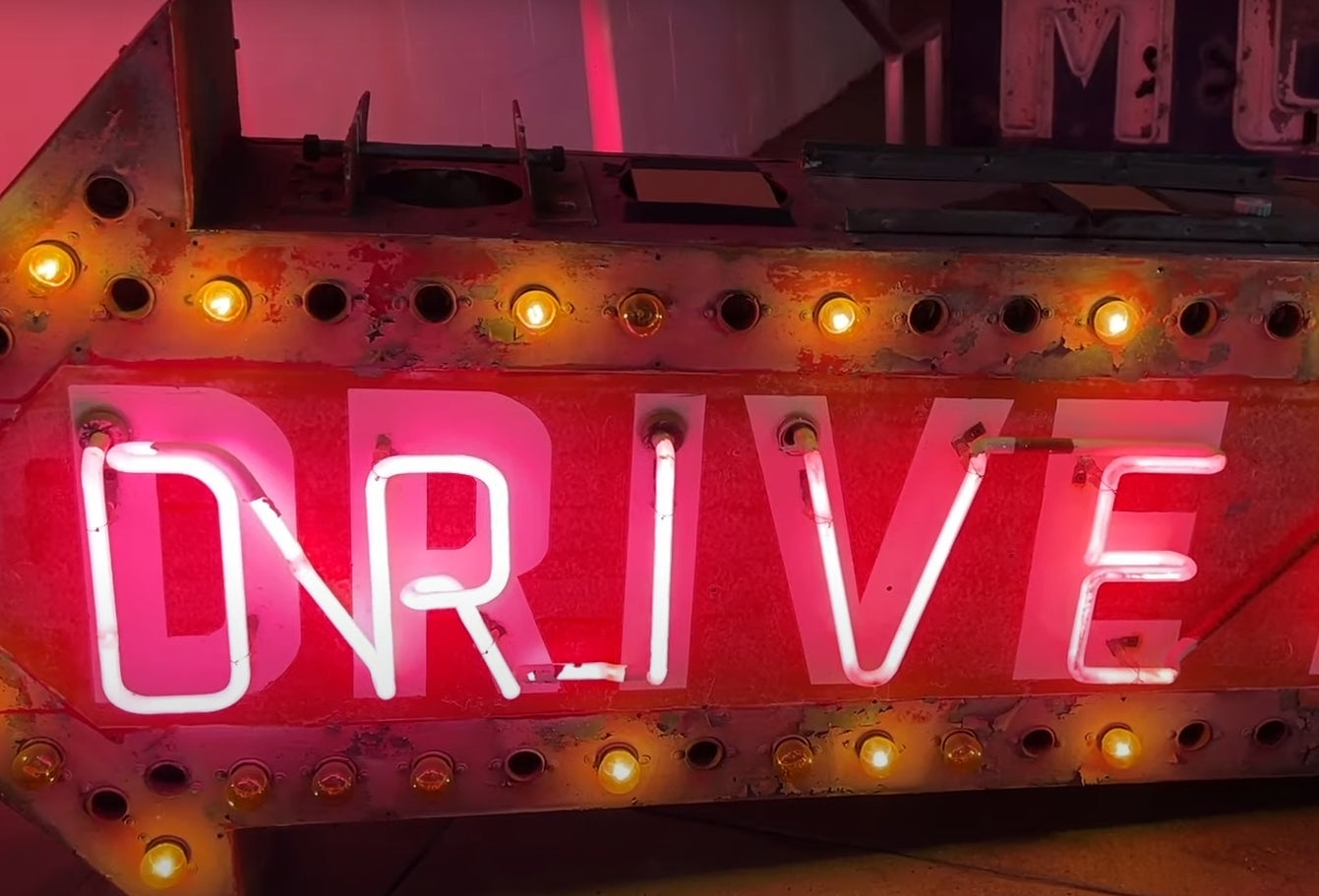 Maiting-Vintage-Neon-Sign