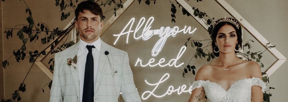 How to Choose Your Neon Wedding Sign