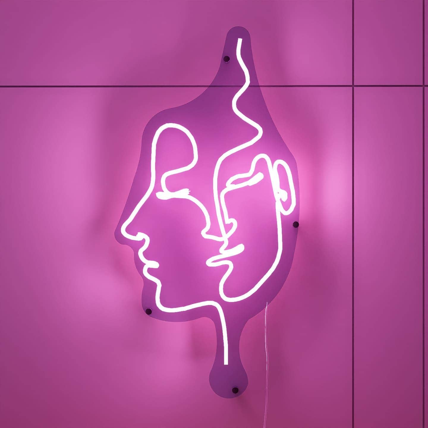 custom-neon-sign-moder-nismar-tistseries-Pcasso-face-Fuchsia