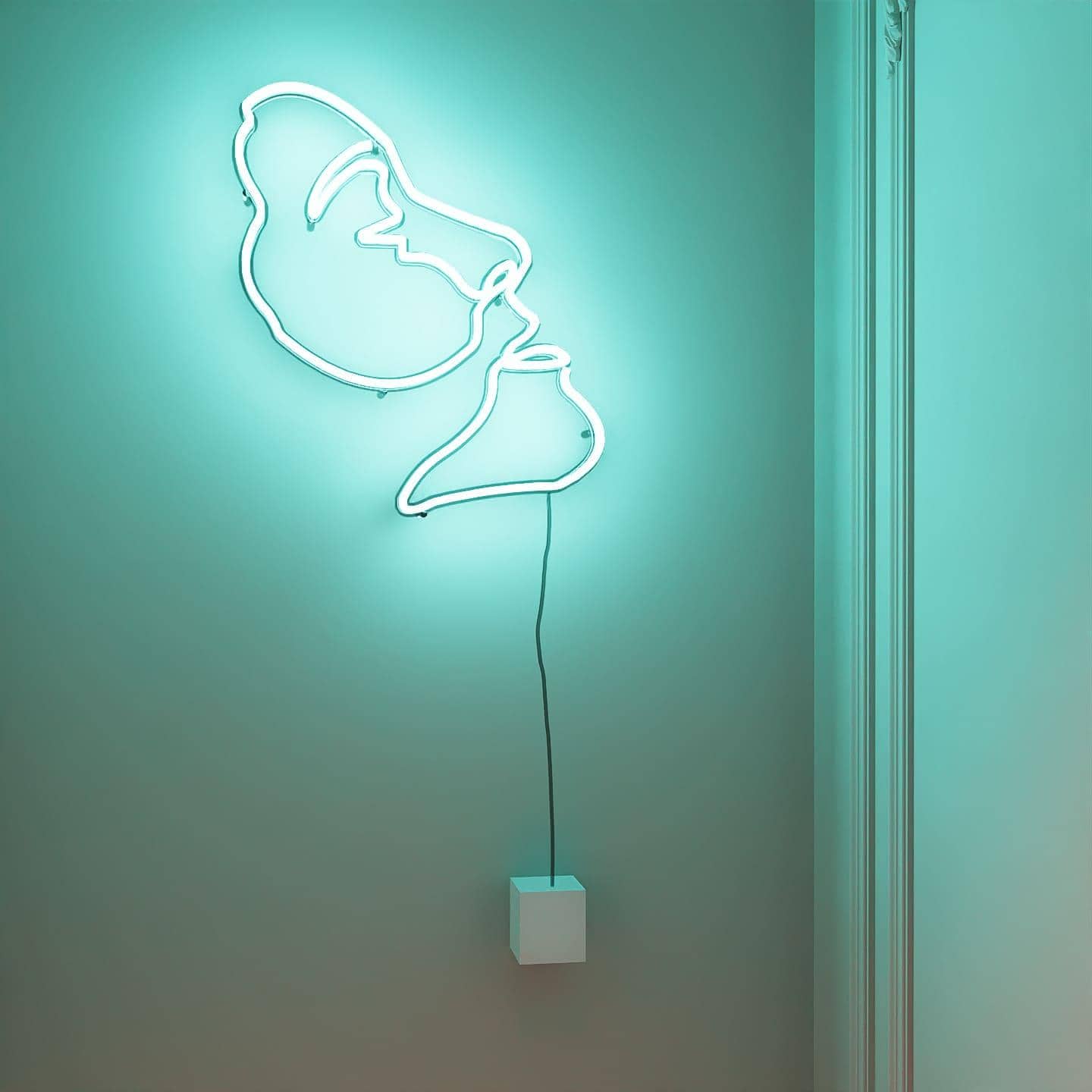 custom-neon-sign-moder-nismart-istseries-Pcassoday-light blue