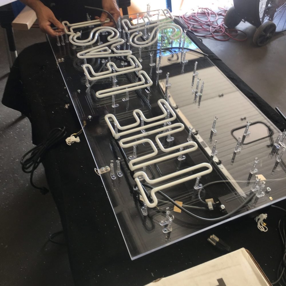 custom-neon-sign-factory