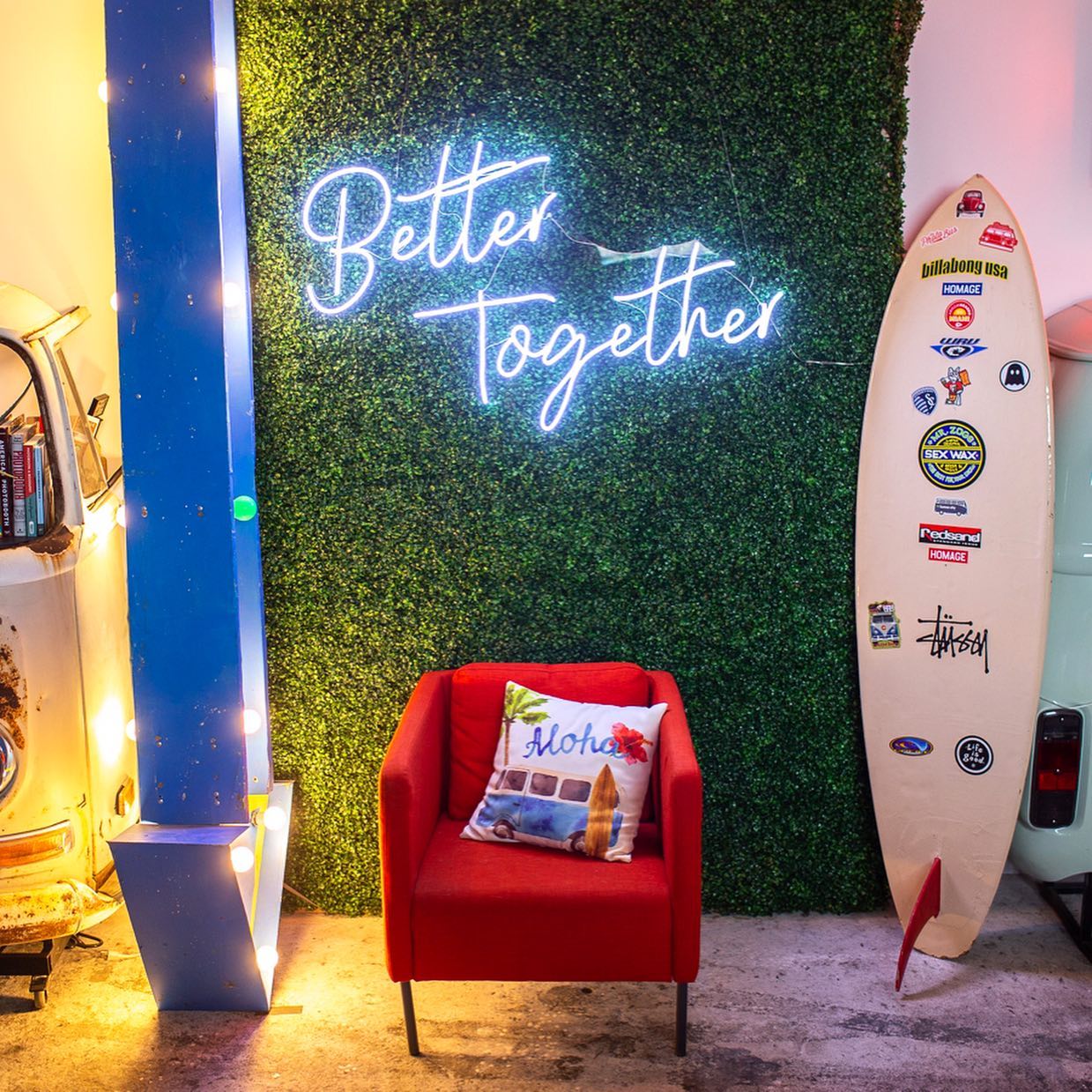 How can customizing neon signs enhance a business's brand identity, at ...