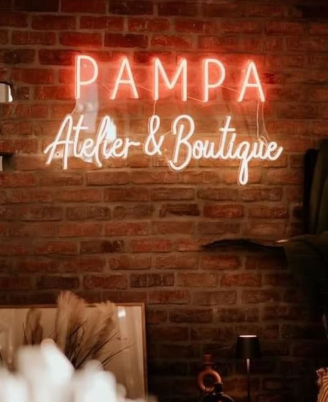 Benefits of custom neon signs for businesses: visibility, engagement, sales