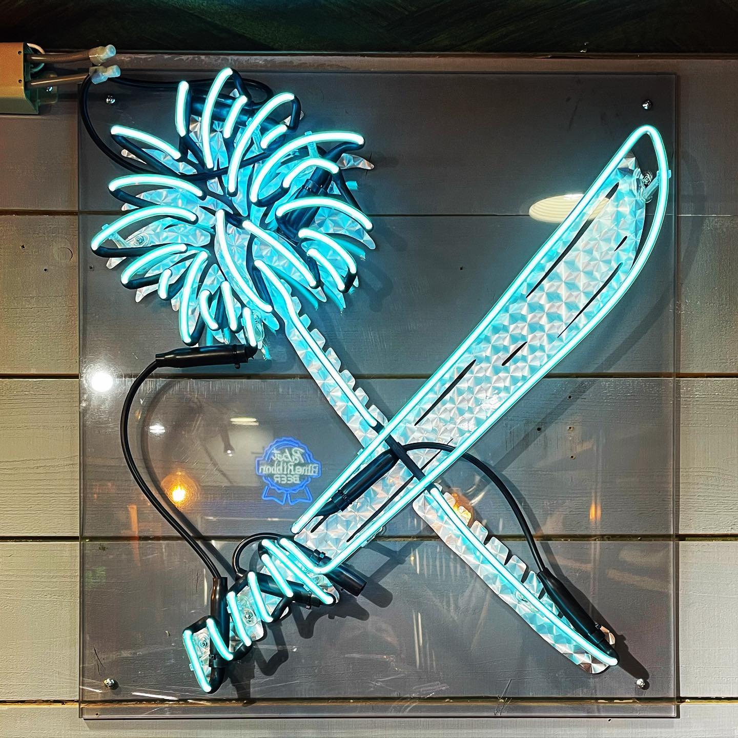 PALM TREE NEON LIGHT